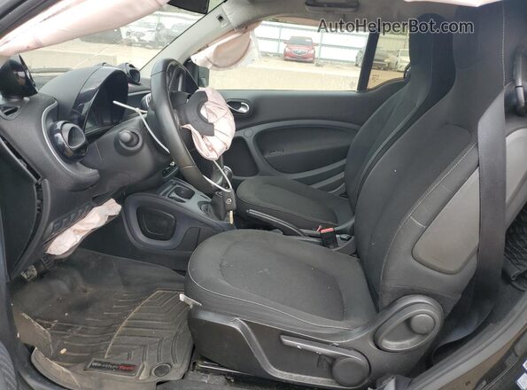 WMEFJ5DA4GK054621 2016 SMART FORTWO Двухцветный Вид салона спереди