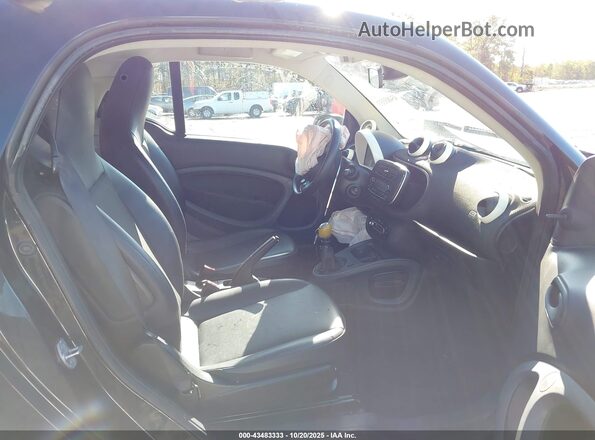 WMEFJ5DA7GK056573 2016 SMART FORTWO White წინა სალონის ხედი