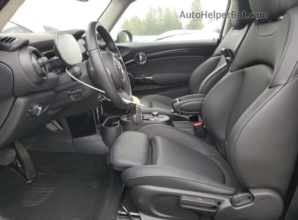 WMW13DJ04R2V89229 2024 MINI COOPER Зеленый Вид салона спереди