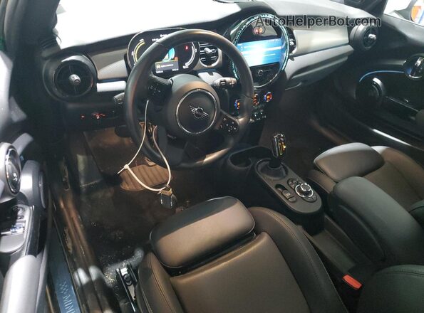 WMW13DJ07P2T31915 2023 MINI COOPER Green Вид панелі приладів