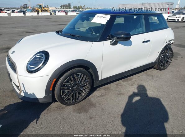 WMW13GD00S2W45606 2025 MINI HARDTOP White Front left