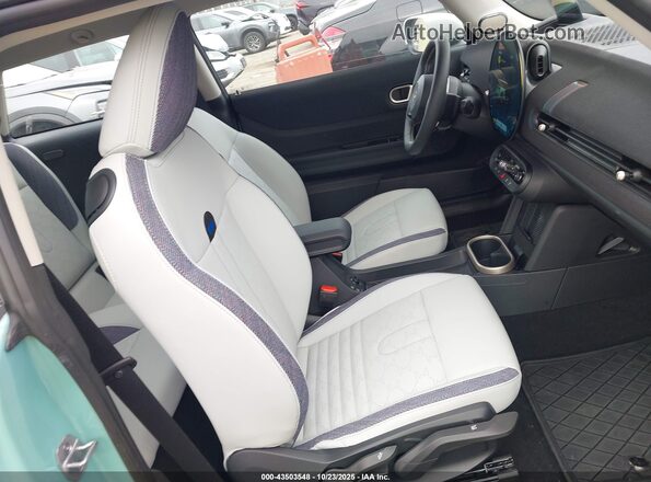 WMW23GD00S2X20650 2025 MINI HARDTOP Turquoise Вид салону спереду