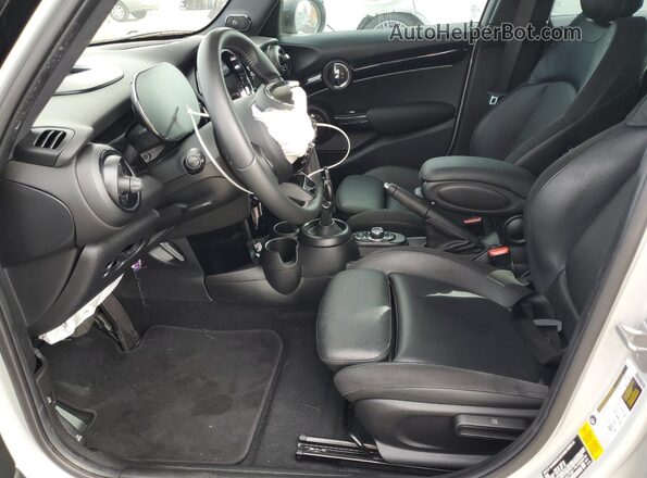 WMW33DK01P2S77227 2023 MINI COOPER Silver Front interior view