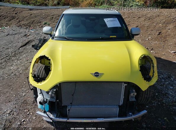 WMW53GD07S2X05656 2025 MINI HARDTOP Yellow Rear interior view