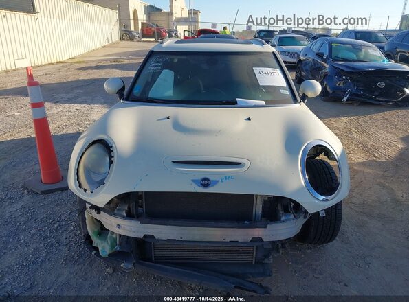 WMWLN9C59H2B32247 2017 MINI CLUBMAN Белый Вид задней части салона