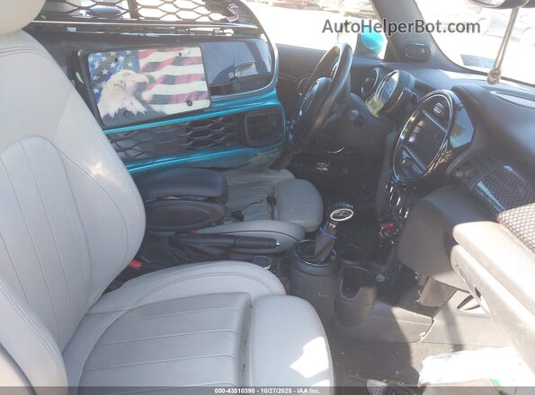 WMWWG9C57J3C82672 2018 MINI CONVERTIBLE Синий Вид салона спереди