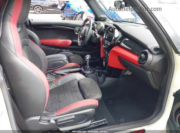 WMWXM9C55K2H39063 2019 MINI HARDTOP White Вид салону спереду