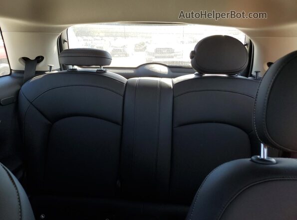 WMWXR3C09M2N98095 2021 MINI COOPER Gray Հետևի նստատեղերի տեսք