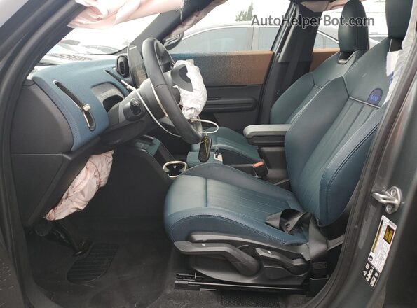 WMZ23GA09S7P50305 2025 MINI COUNTRYMAN Blue Вид салону спереду