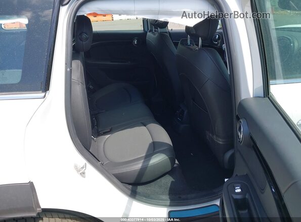 WMZ53BR00R3R35770 2024 MINI COUNTRYMAN White Vista de la etiqueta del VIN