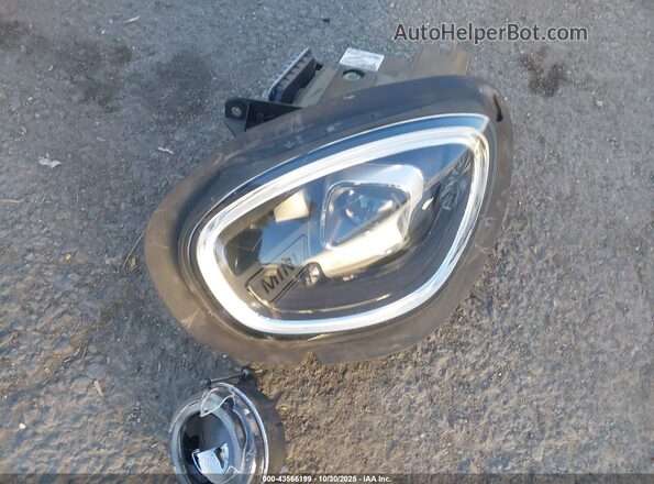 WMZ53BR09R3S18705 2024 MINI COUNTRYMAN White Вид щитка приладів