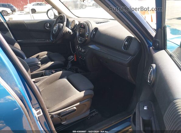 WMZYS7C30J3E07458 2018 MINI COUNTRYMAN Blue Вид салону спереду