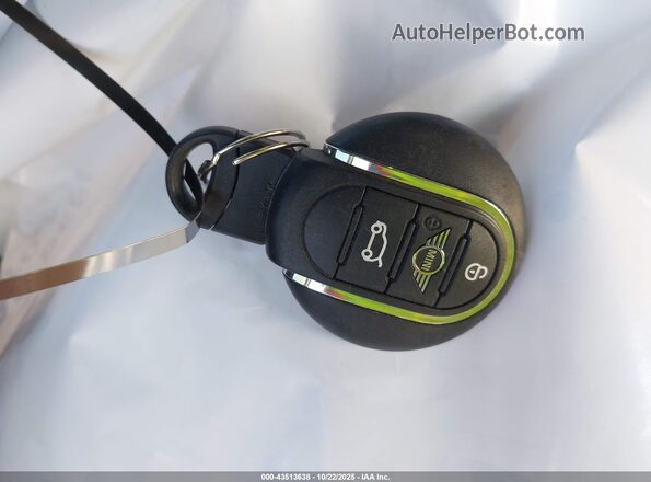 WMZYS7C56K3F45217 2019 MINI COUNTRYMAN Green Առջևի վահանակի տեսք