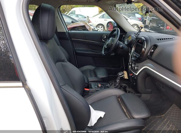 WMZYT5C30H3B66772 2017 MINI COUNTRYMAN White Vista interior delantera