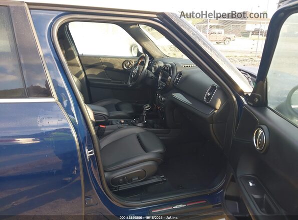 WMZYV5C38H3E02093 2017 MINI COUNTRYMAN Blue Вид салону спереду