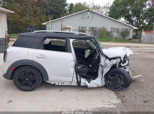 WMZYV5C57K3E05169 2019 MINI COUNTRYMAN White Widok wnętrza z tyłu