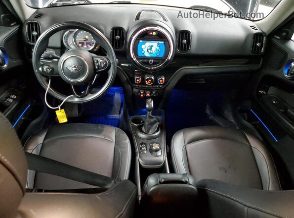 WMZYV5C58K3E05231 2019 MINI COOPER Black Առջևի վահանակի տեսք