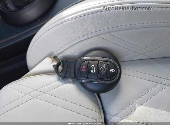 WMZYX1C03L3M07507 2020 MINI COUNTRYMAN Green Вид панелі приладів