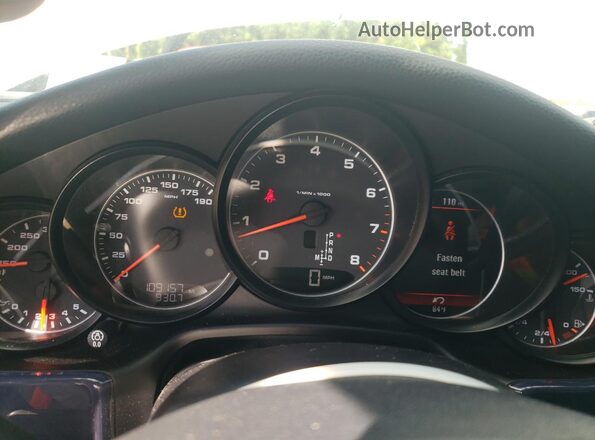 WP0AA2A74GL005669 2016 PORSCHE PANAMERA White ხელსაწყოთა პანელის ხედი
