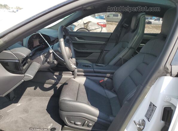 WP0AB2Y12NSA45916 2022 PORSCHE TAYCAN White წინა სალონის ხედი