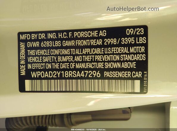 WP0AD2Y18RSA47296 2024 PORSCHE TAYCAN Gray Widok komory silnika
