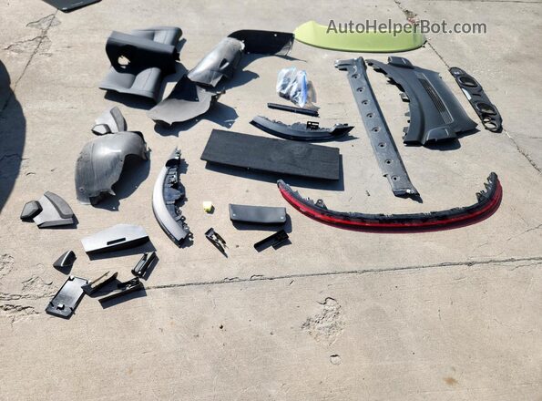 WP0CA2A95SS235469 2025 PORSCHE 911 Желтый Вид подкапотного пространства