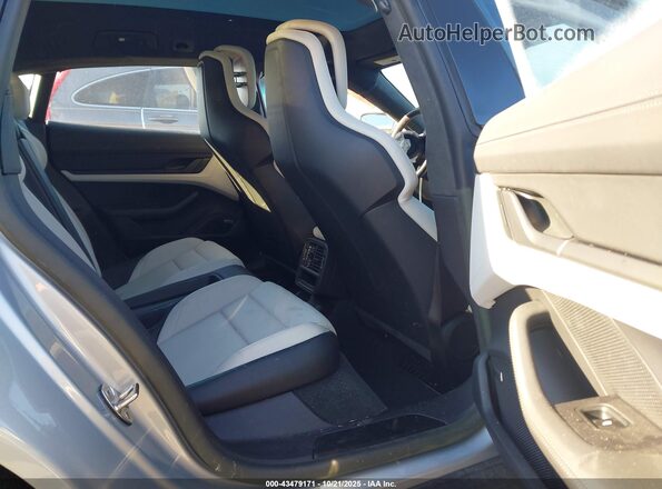 WP0CD2Y11PSA90187 2023 PORSCHE TAYCAN Silver VIN կոդի պիտակի տեսք