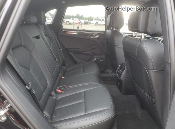WP1AA2A50PLB20587 2023 PORSCHE MACAN Black Вид задньої частини салону