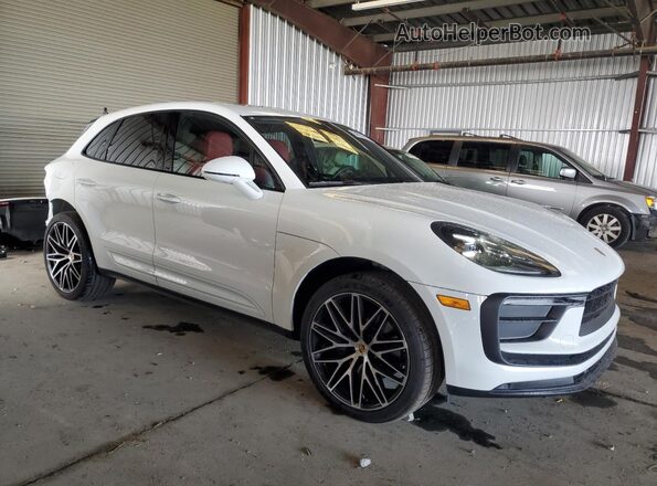 WP1AA2A51NLB06548 2022 PORSCHE MACAN White 
