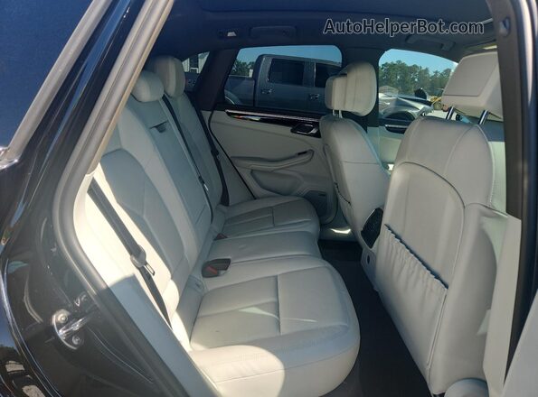 WP1AA2A52MLB17086 2021 PORSCHE MACAN Black Vista interior trasera