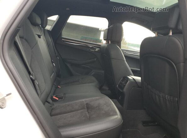 WP1AA2A53MLB06243 2021 PORSCHE MACAN White Widok wnętrza z tyłu