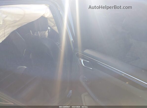 WP1AA2A54PLB14596 2023 PORSCHE MACAN Black Հետևի նստատեղերի տեսք