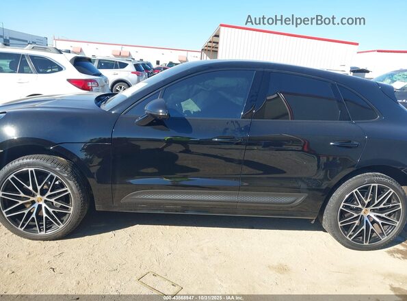 WP1AA2A54PLB14596 2023 PORSCHE MACAN Black Սալոնի հետևի տեսք