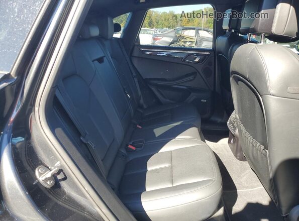 WP1AA2A55LLB03228 2020 PORSCHE MACAN Black უკანა სალონის ხედი