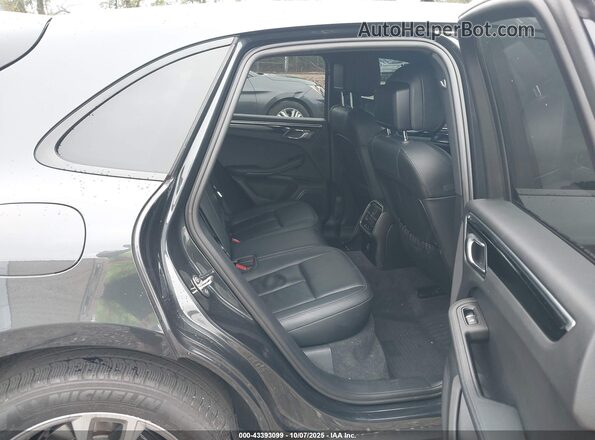 WP1AA2A55PLB17586 2023 PORSCHE MACAN Gray Вид наклейки з VIN-кодом