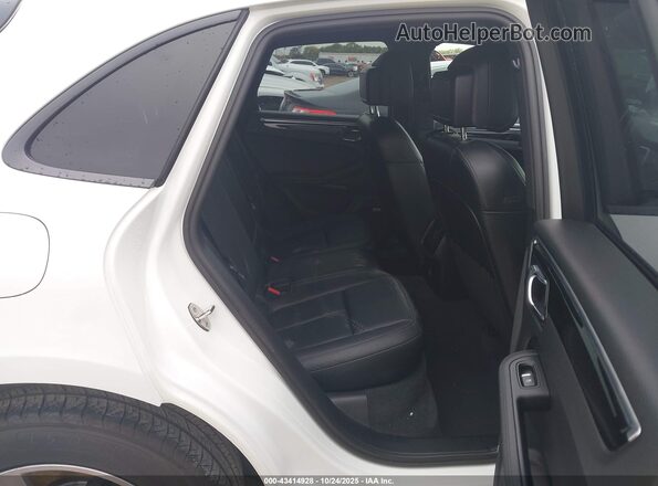 WP1AA2A58MLB07422 2021 PORSCHE MACAN White VIN sticker view