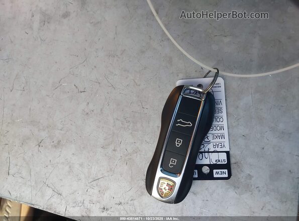 WP1AA2AY0NDA06820 2022 PORSCHE CAYENNE White Dashboard view