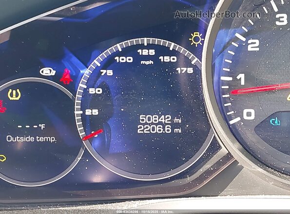WP1AA2AY6MDA06660 2021 PORSCHE CAYENNE White 