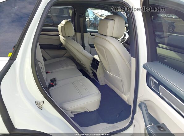 WP1AA2AY6MDA06660 2021 PORSCHE CAYENNE White Vista de la etiqueta del VIN