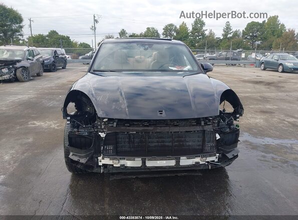WP1AA2AY6PDA04718 2023 PORSCHE CAYENNE Dark Blue Rear interior view