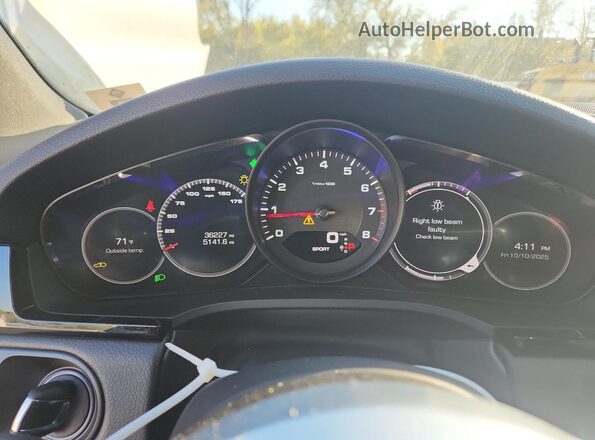WP1AA2AY7LDA06911 2020 PORSCHE CAYENNE White Widok zestawu wskaźników