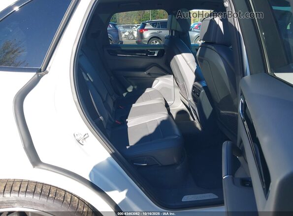 WP1AA2AY7MDA02911 2021 PORSCHE CAYENNE White Vista de la etiqueta del VIN