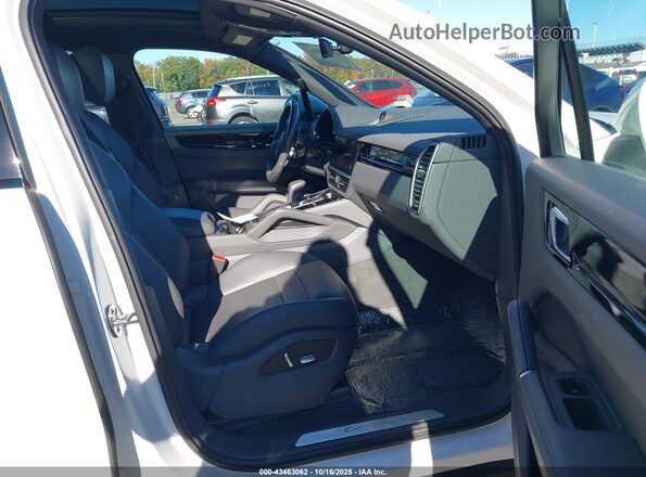 WP1AA2AY7MDA02911 2021 PORSCHE CAYENNE White Vista interior delantera