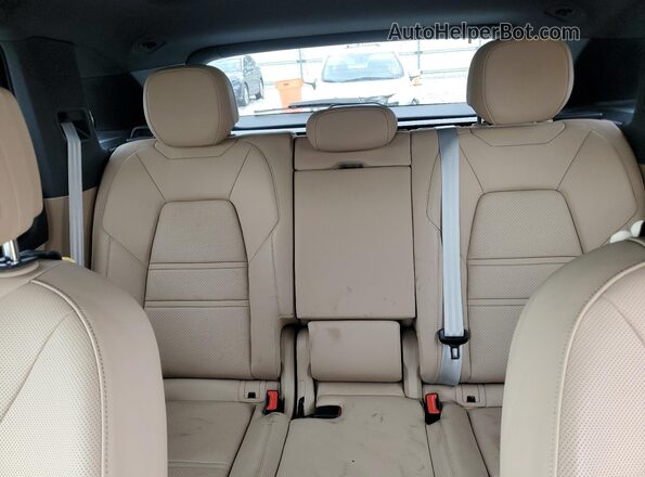 WP1AA2AY8NDA06760 2022 PORSCHE CAYENNE Burgundy Rear seats view