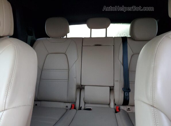 WP1AA2AY8PDA04901 2023 PORSCHE CAYENNE Белый Вид задних сидений
