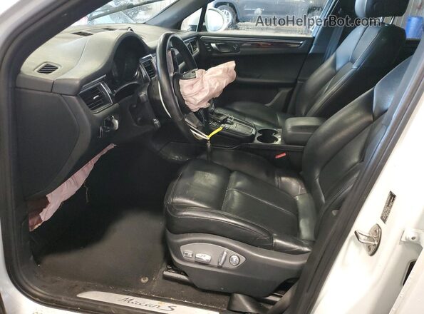 WP1AB2A52GLB54768 2016 PORSCHE MACAN White Вид салону спереду