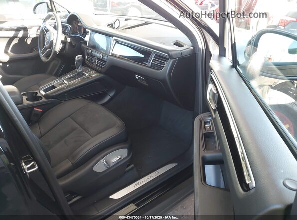 WP1AB2A53MLB35576 2021 PORSCHE MACAN Черный Вид салона спереди
