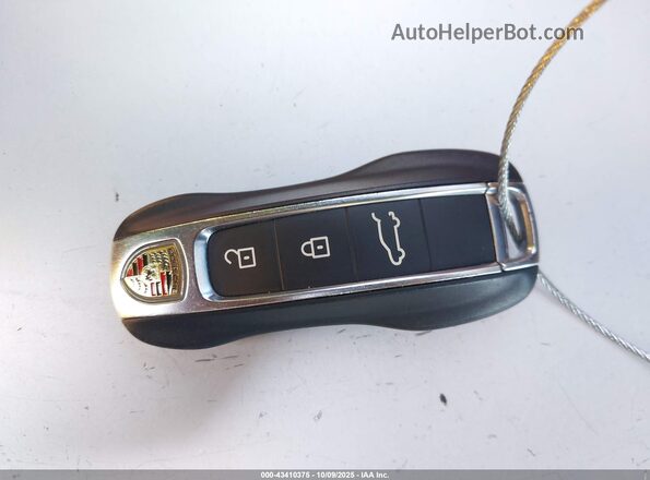WP1AE2AY0MDA24060 2021 PORSCHE CAYENNE Серый Вид панели приборов