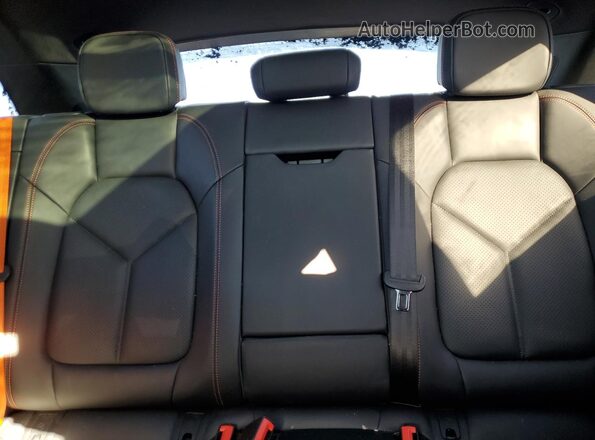 WP1AF2A50PLB56300 2023 PORSCHE MACAN Orange Вид задніх сидінь