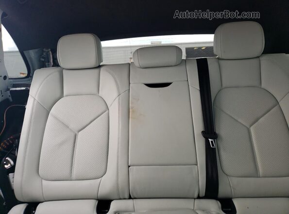 WP1AF2A59LLB60064 2020 PORSCHE MACAN White Հետևի նստատեղերի տեսք